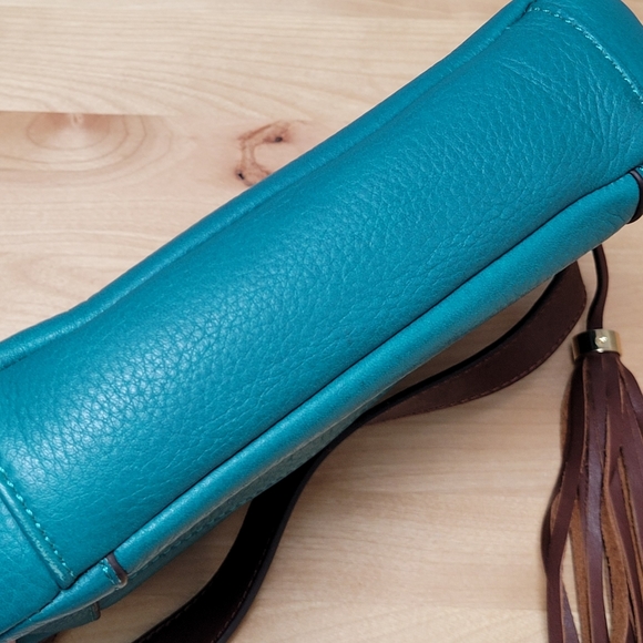 ISAAC MIZRAHI | TEAL PEBBLED LEATHER CROSSBODY BAG - Picture 9 of 15